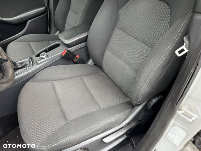 Mercedes-Benz Klasa B 180 CDI (BlueEFFICIENCY) - 12