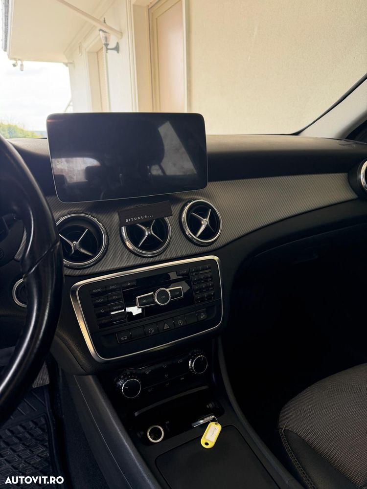 Mercedes-Benz GLA 200 CDI 4MATIC Aut. - 9