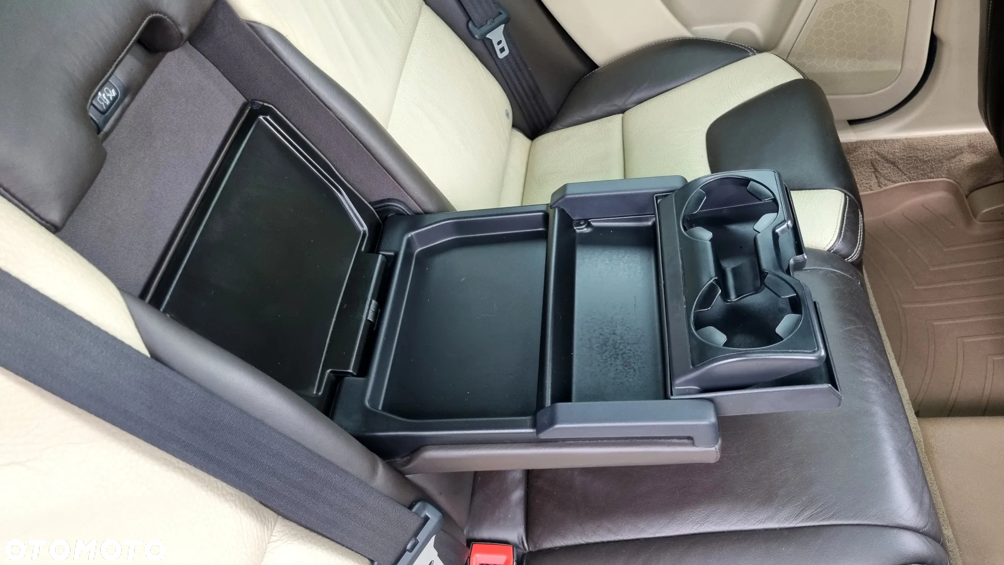 Volvo XC 60 2.4D DRIVe Summum - 17