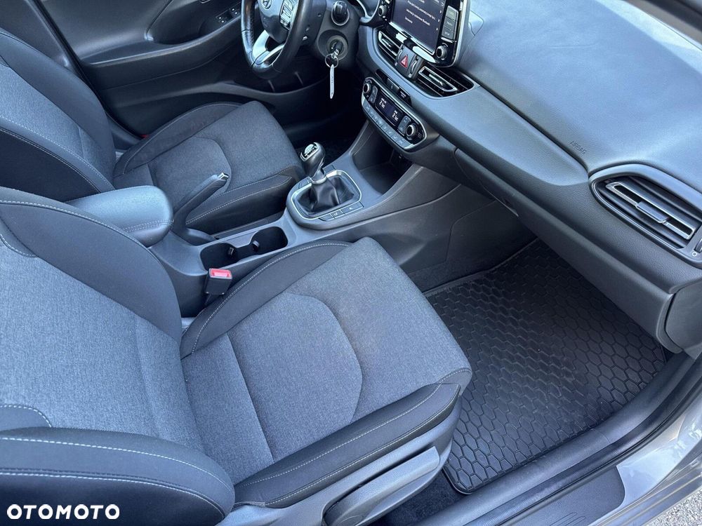 Hyundai i30 1.5 DPI Smart - 39