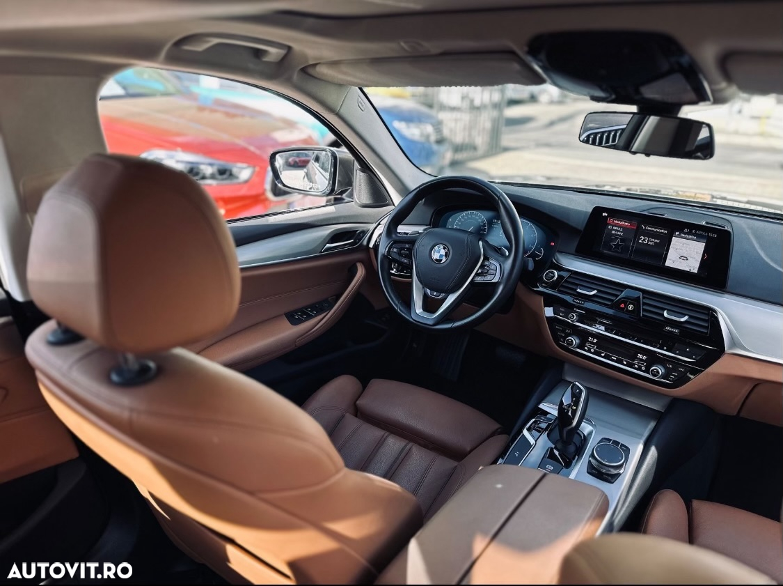 BMW Seria 5 520d xDrive AT - 30