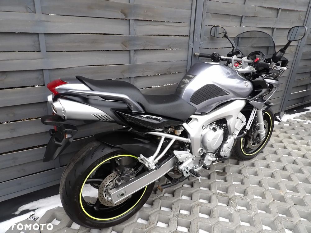 Yamaha FZ6 - 4