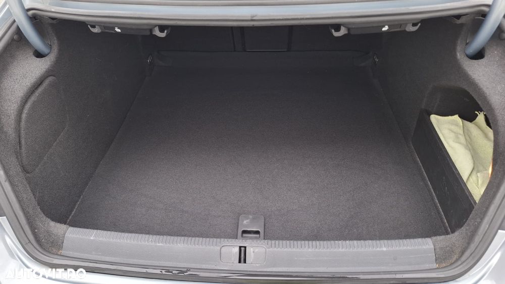 Volkswagen Passat CC 2.0 TDI BMT - 10