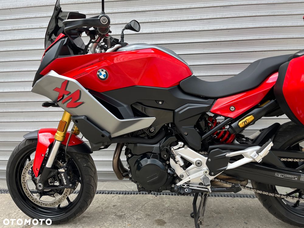 BMW XR - 16