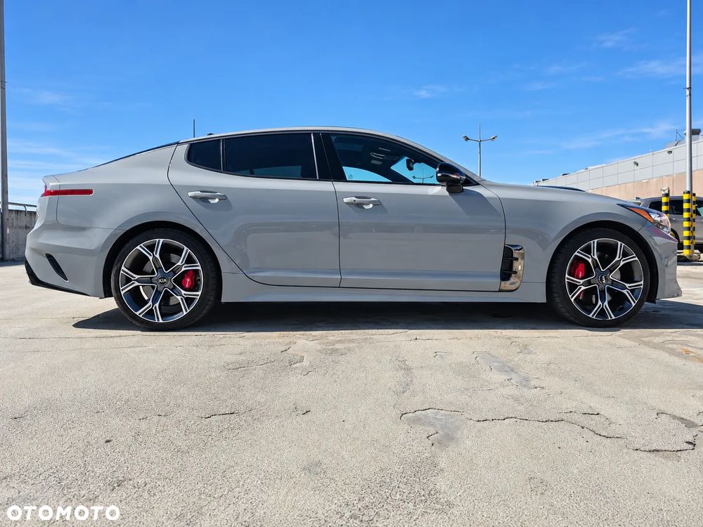Kia Stinger 3.3 T-GDI V6 GT AWD - 2