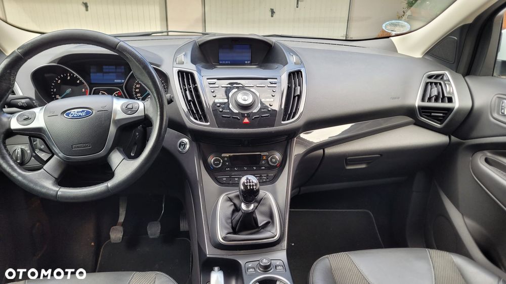 Ford Kuga 2.0 TDCi 2x4 Titanium - 31