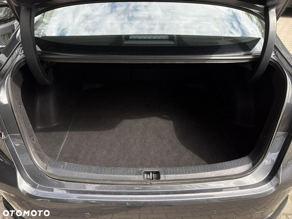 Toyota Corolla 1.5 Comfort - 12