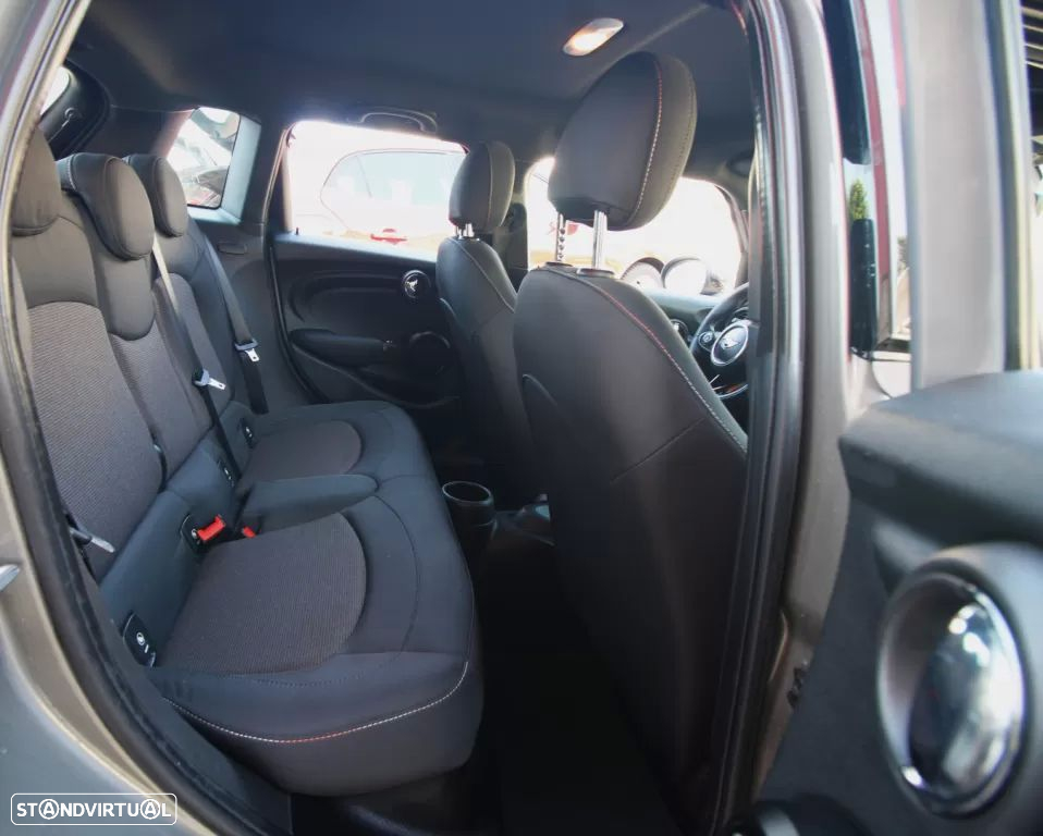 MINI 5 Portas Cooper Aut. - 20