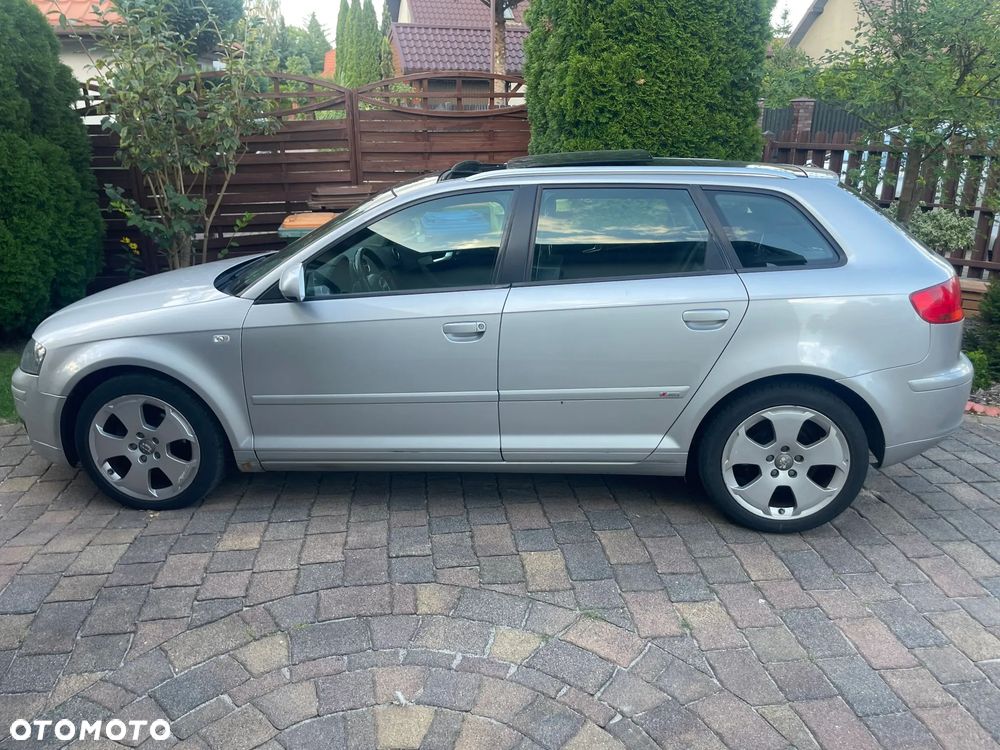 Audi A3 Sportback - 16
