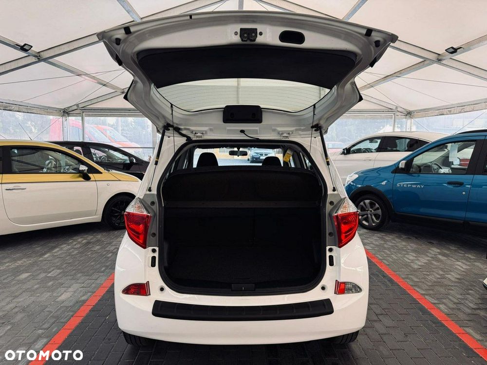 Toyota Verso S - 17