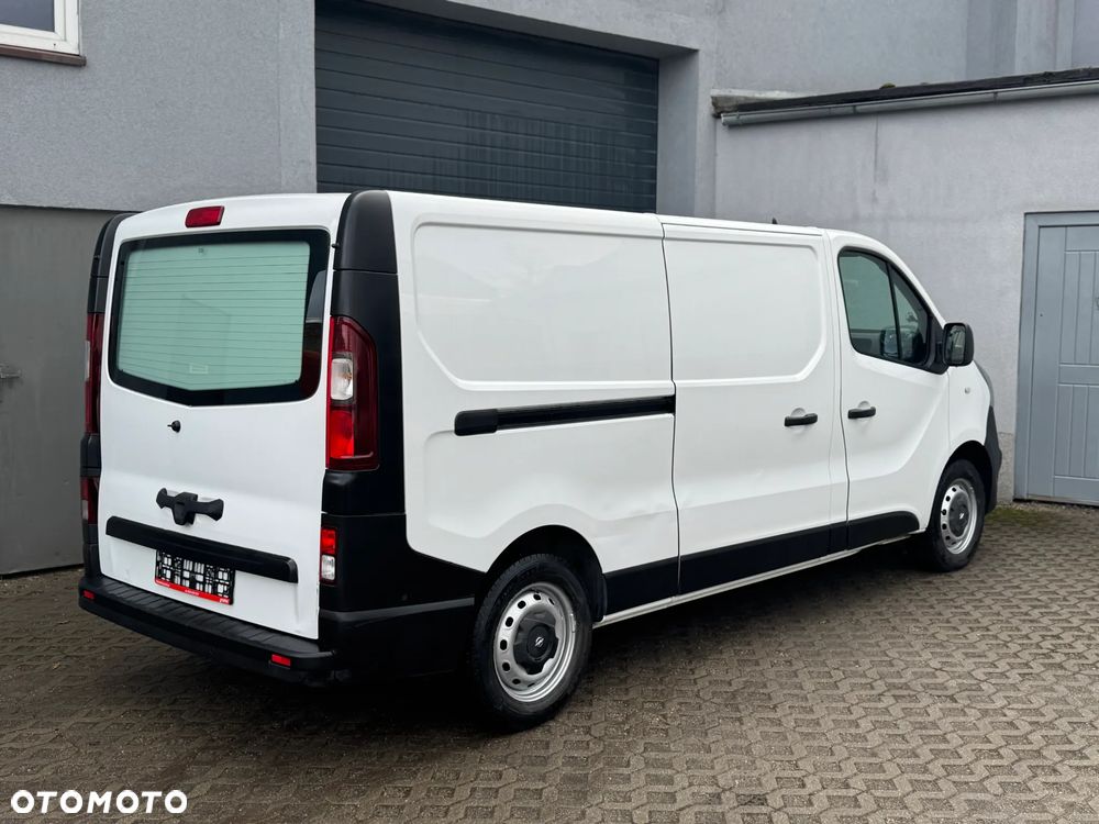 Opel Vivaro - 9