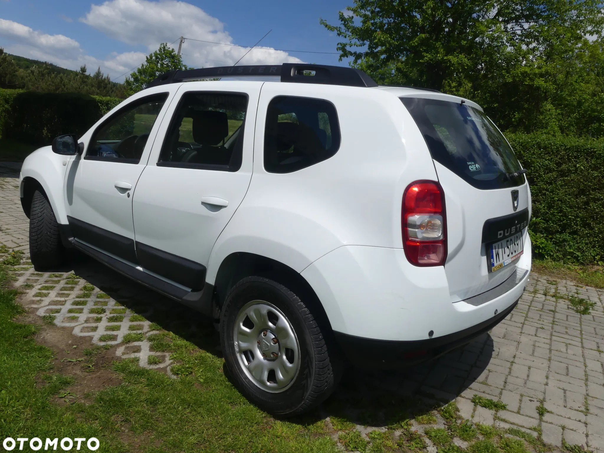 Dacia Duster 1.6 Laureate 4x4 - 36
