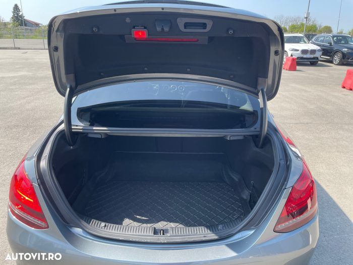 Mercedes-Benz C 220 d Aut - 18