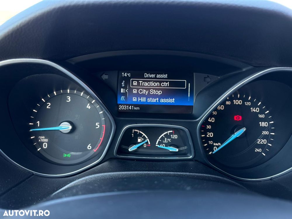Ford Focus 1.5 EcoBlue Titanium Business - 23