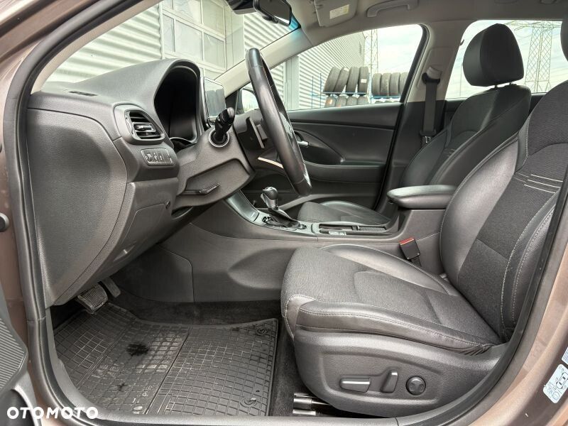 Hyundai i30 1.5 T-GDI 48V Executive DCT - 14