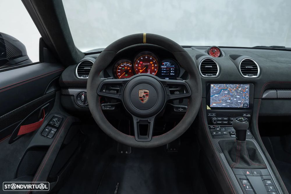 Porsche 718 Spyder RS - 31