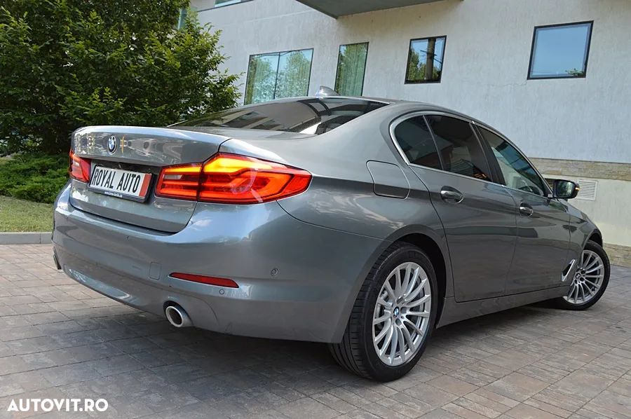 BMW Seria 5 520d Aut. - 17