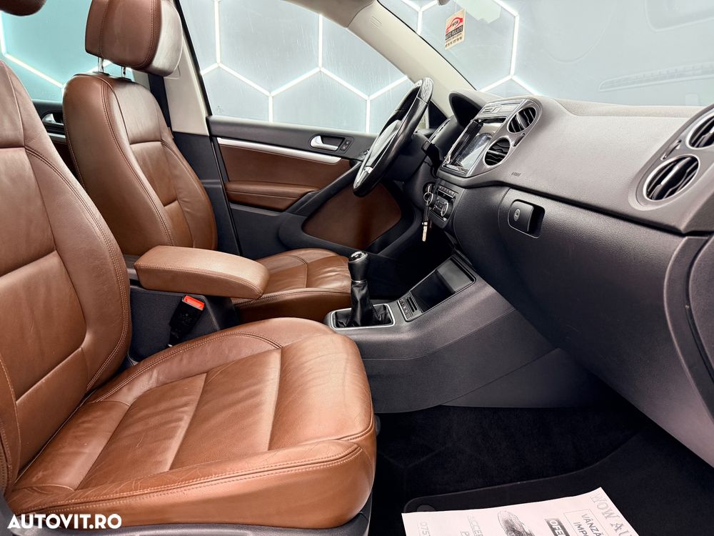 Volkswagen Tiguan 2.0 TDI DPF BMT Sport&Style - 13