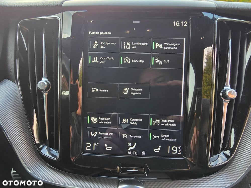 Volvo XC 60 D4 Geartronic RDesign - 30