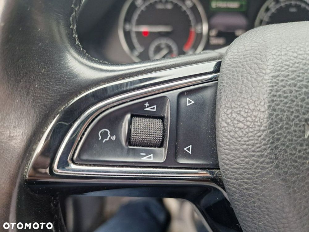 Skoda Superb 2.0 TDI Ambition - 15