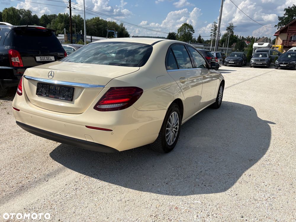 Mercedes-Benz Klasa E 200 d 9G-TRONIC Exclusive - 6