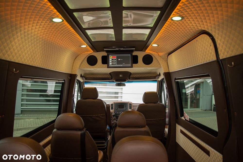 Mercedes-Benz Sprinter - 23