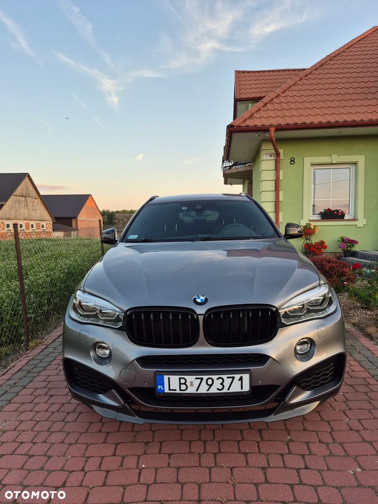 BMW X6 xDrive40d - 26