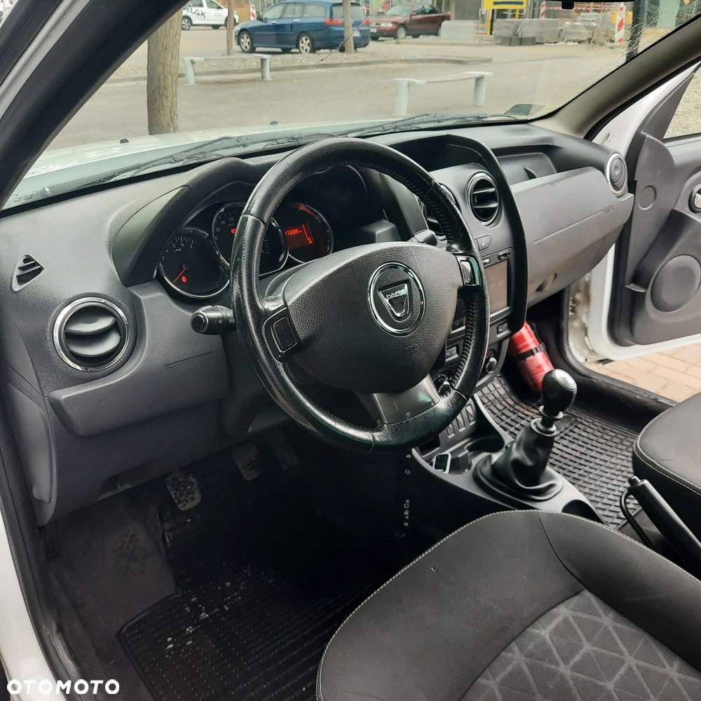 Dacia Duster 1.5 dCi Laureate - 8