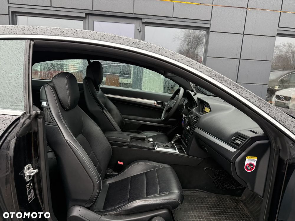 Mercedes-Benz Klasa E - 26