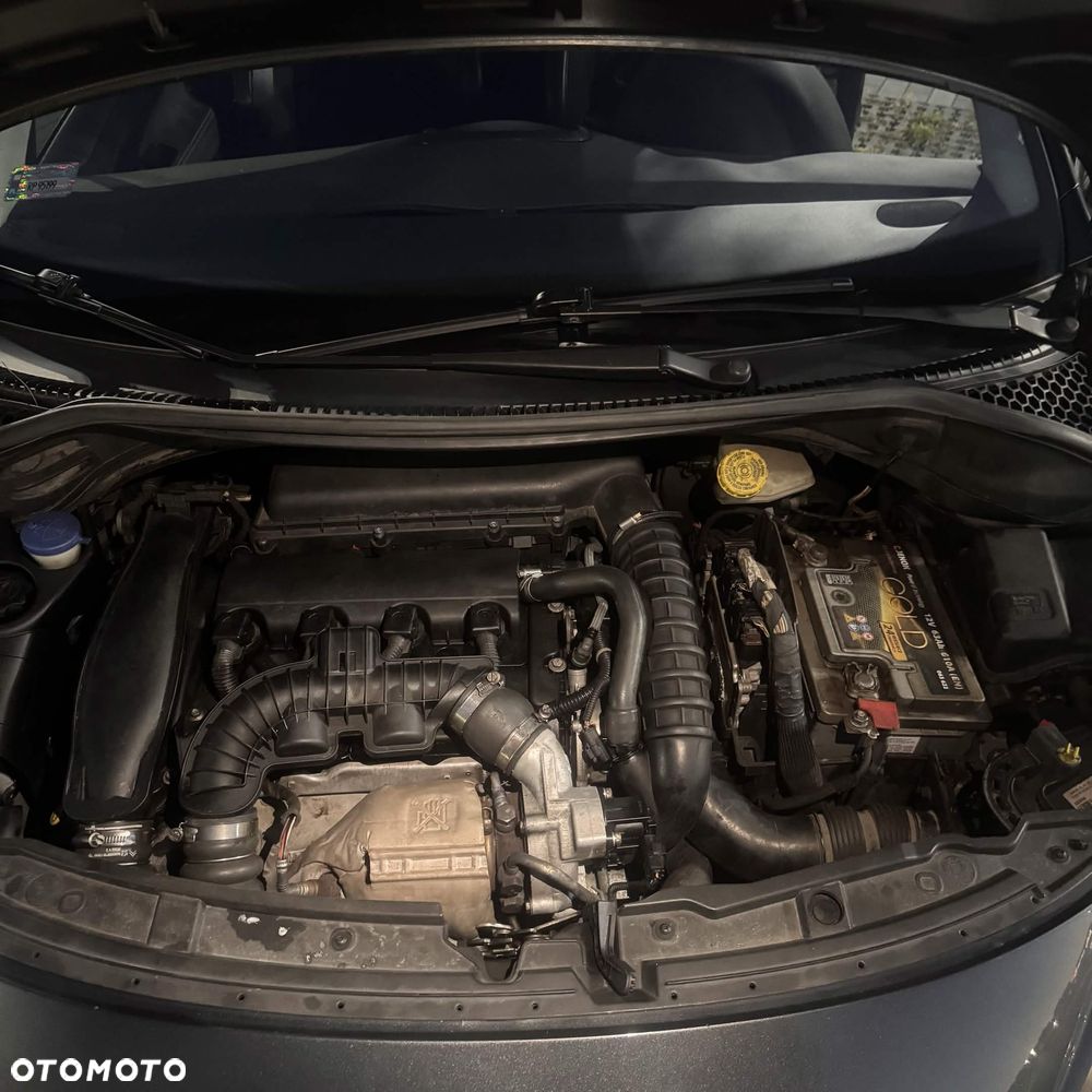 Peugeot 207 - 6