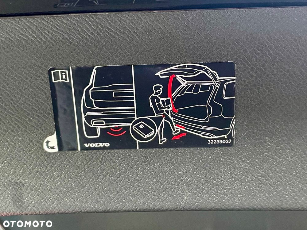 Volvo XC 90 T8 AWD Plug-In Hybrid Plus Dark 7os - 18