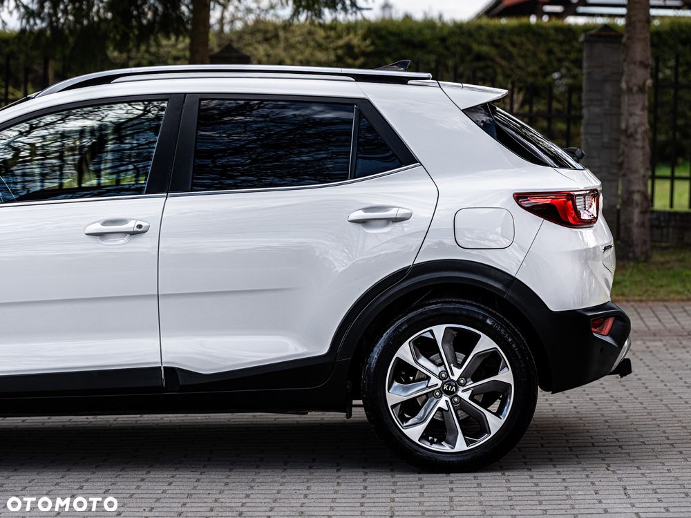 Kia Stonic 1.4 L - 8