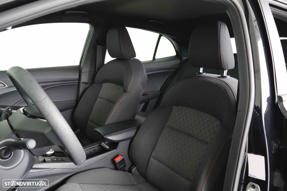 MG MG3 1.5 L Hybrid+ Comfort - 38