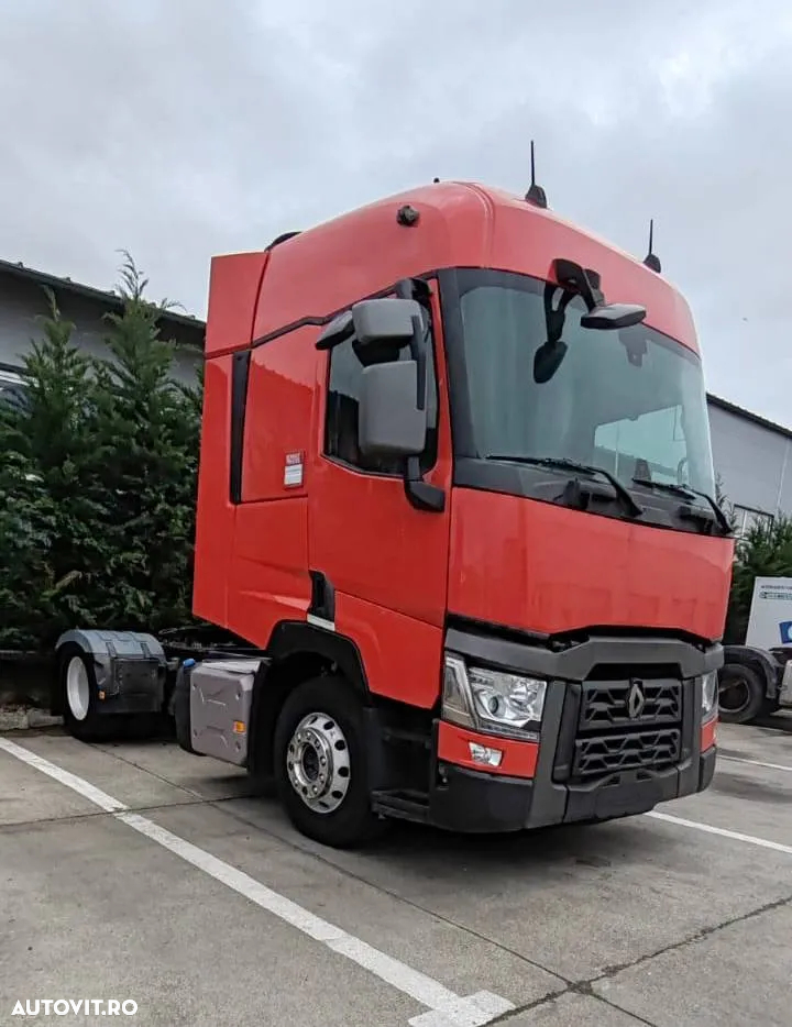 Renault T Sleeper Cab - 3