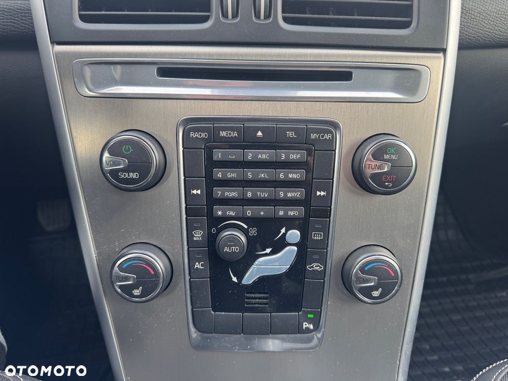 Volvo XC 60 DRIVe Momentum - 15