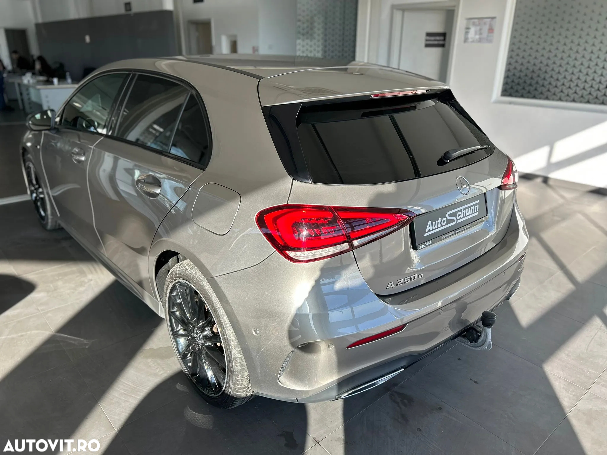 Mercedes-Benz A 250 e 8G-DCT AMG Line Advanced Plus - 8