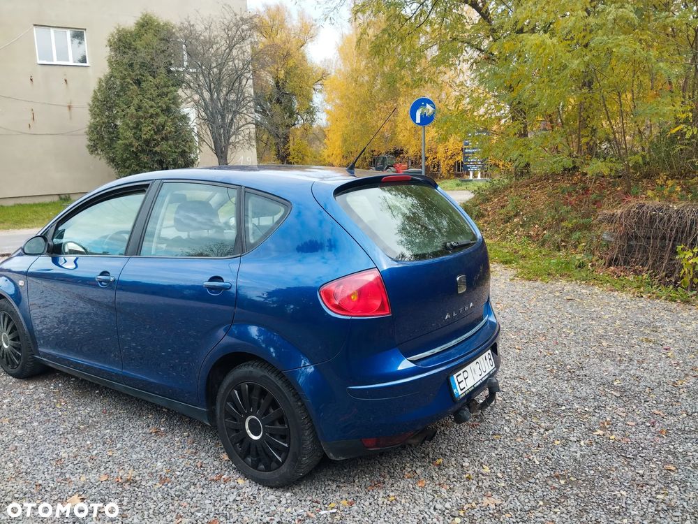 Seat Altea 2004 photo 3