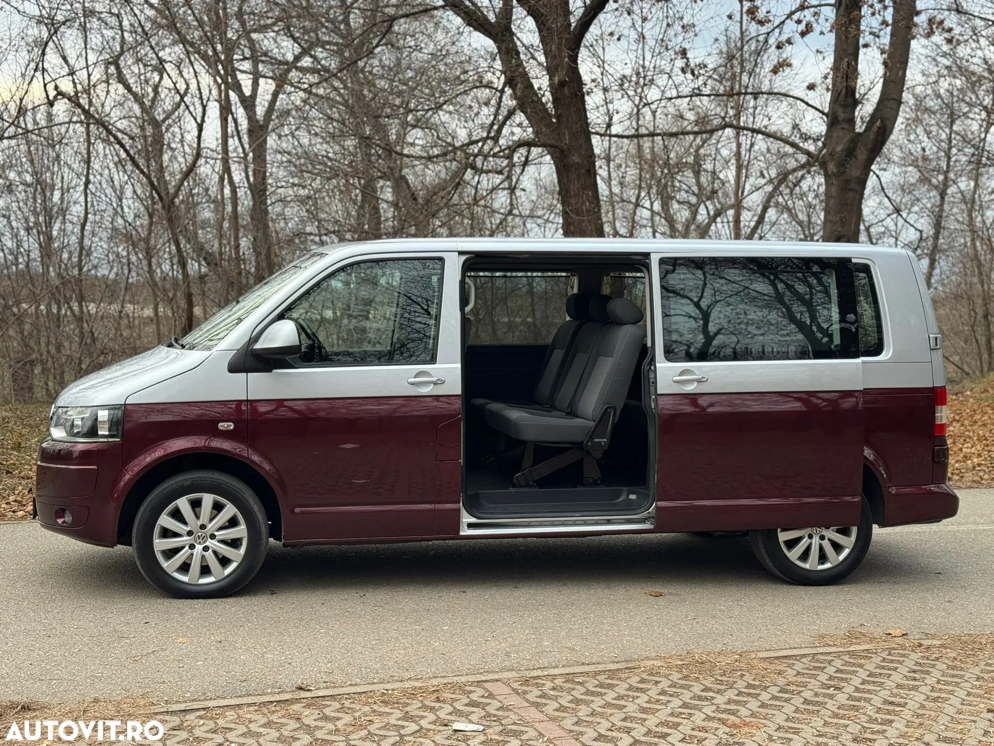 Volkswagen Caravelle T6 2.0 TDI KR Comfortline 4M - 4