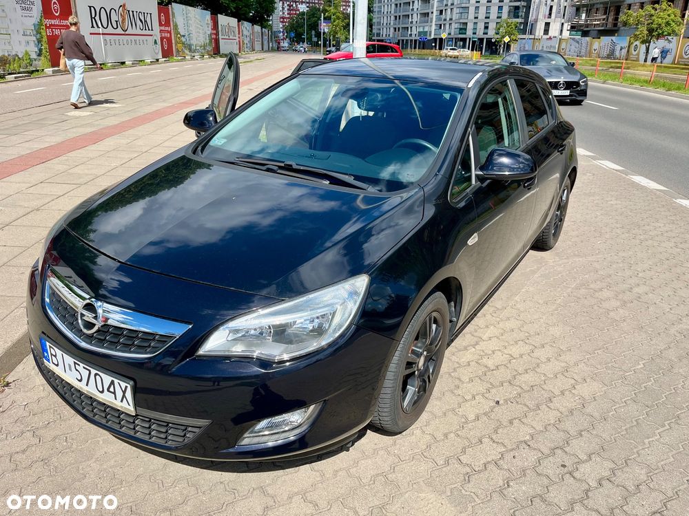 Opel Astra 1.4 Turbo Cosmo - 2
