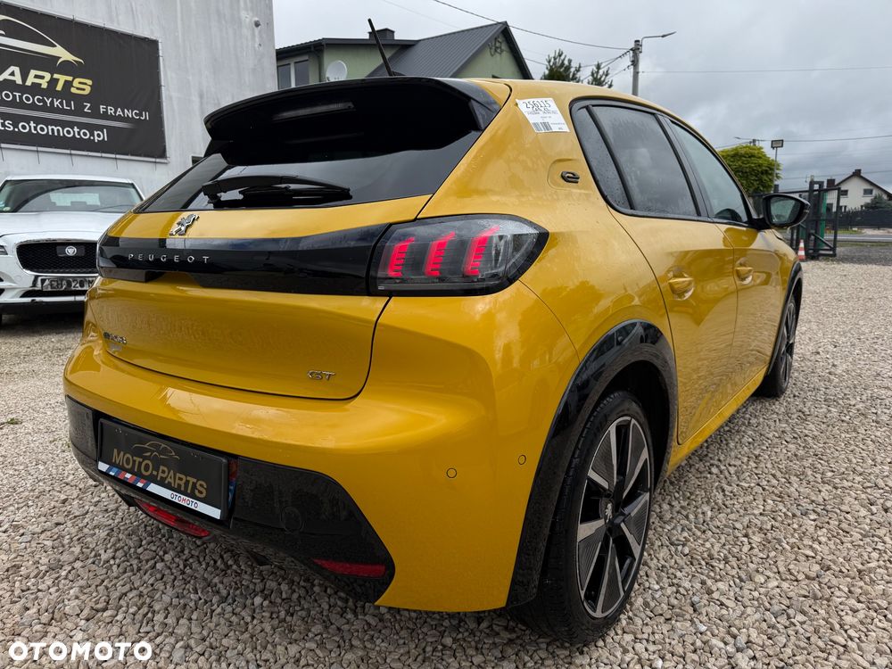 Peugeot 208 GT - 3