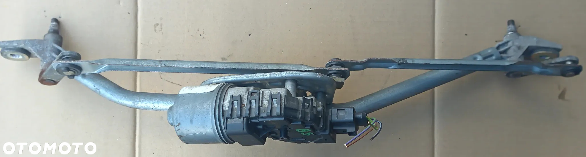 VW Passat B5 lift mechanizm wycieraczek przód silniczek - 3
