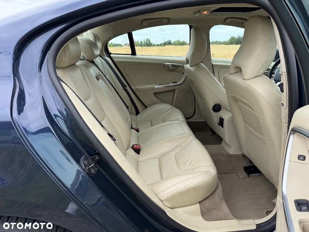 Volvo S60 D4 Summum - 7