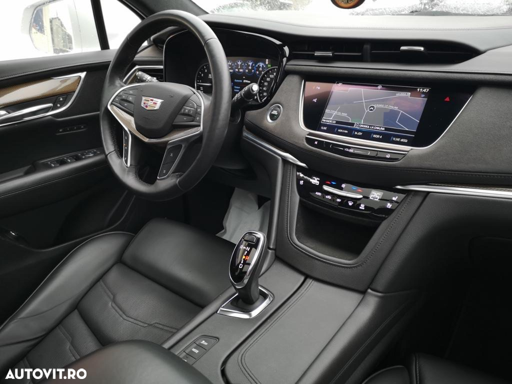 Cadillac XT5 - 11