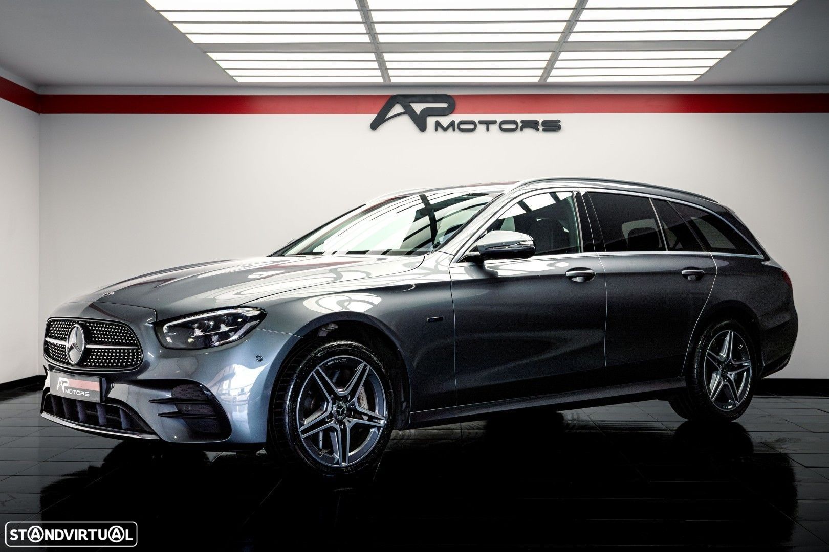 Mercedes-Benz E 300 de AMG Line - 1