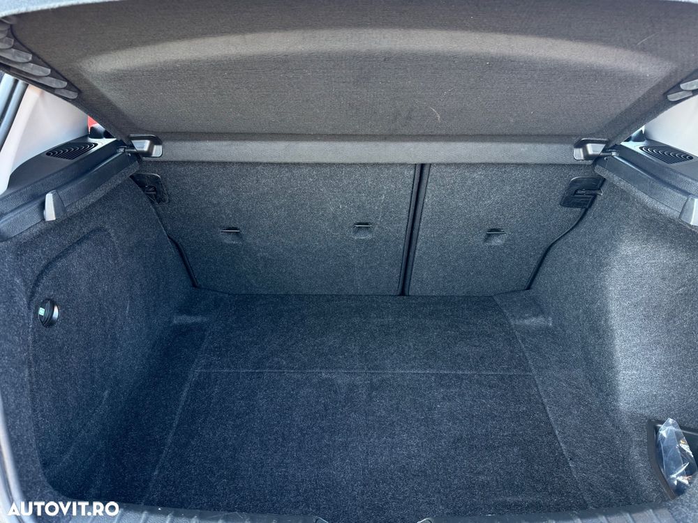 BMW Seria 1 116i - 23