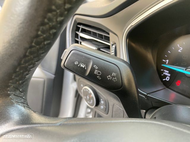 Ford Focus 1.5 TDCi ECOBlue Connected - 15