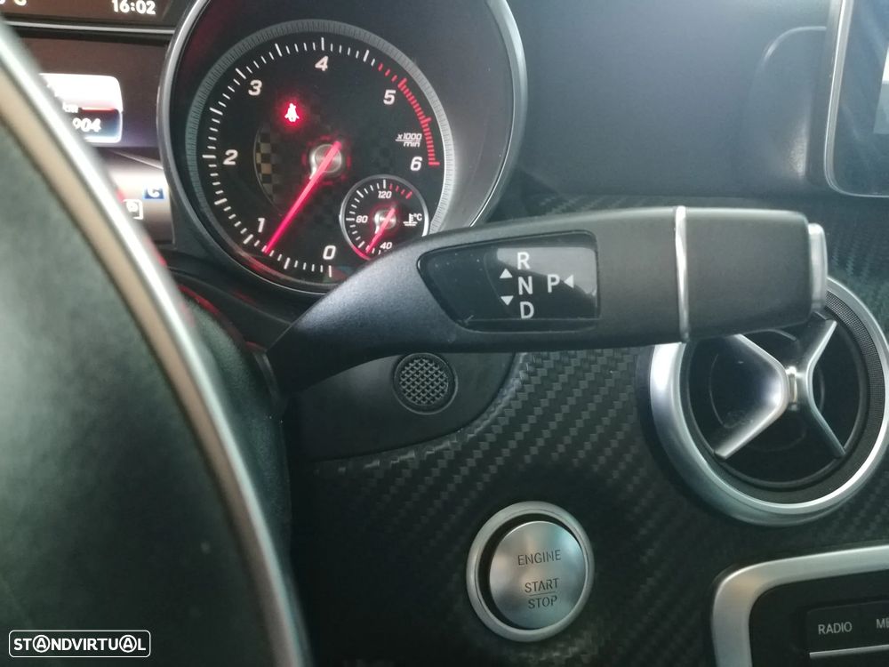 Mercedes-Benz A 200 d 7G-DCT AMG Line - 16