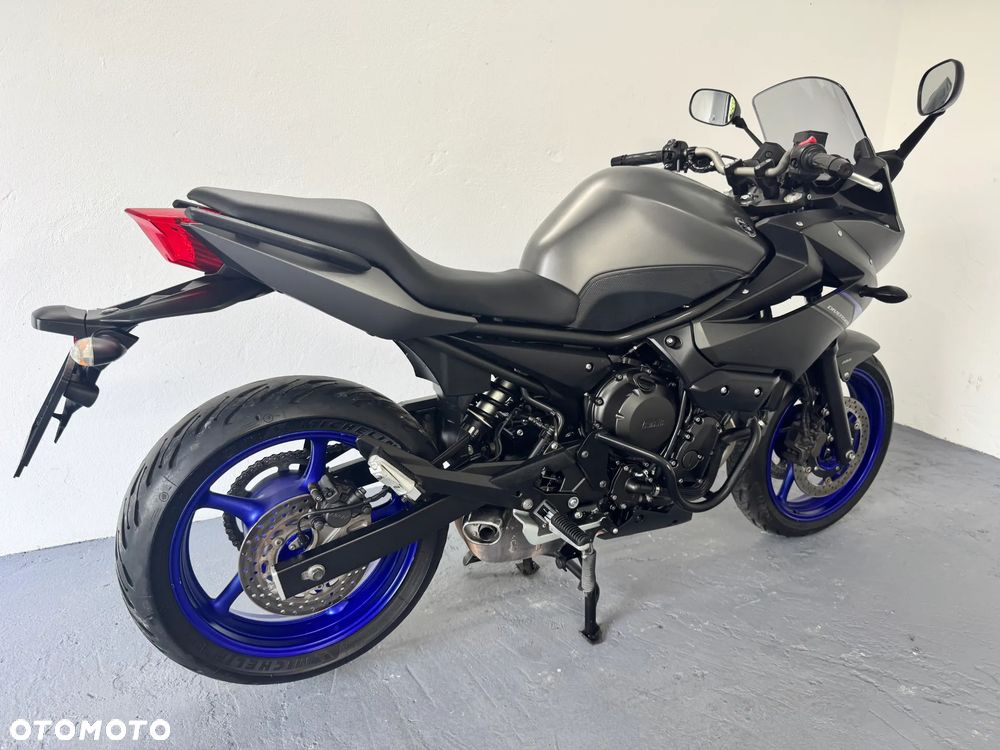 Yamaha XJ - 3