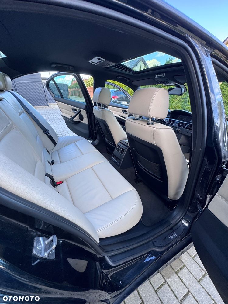 BMW Seria 3 2010