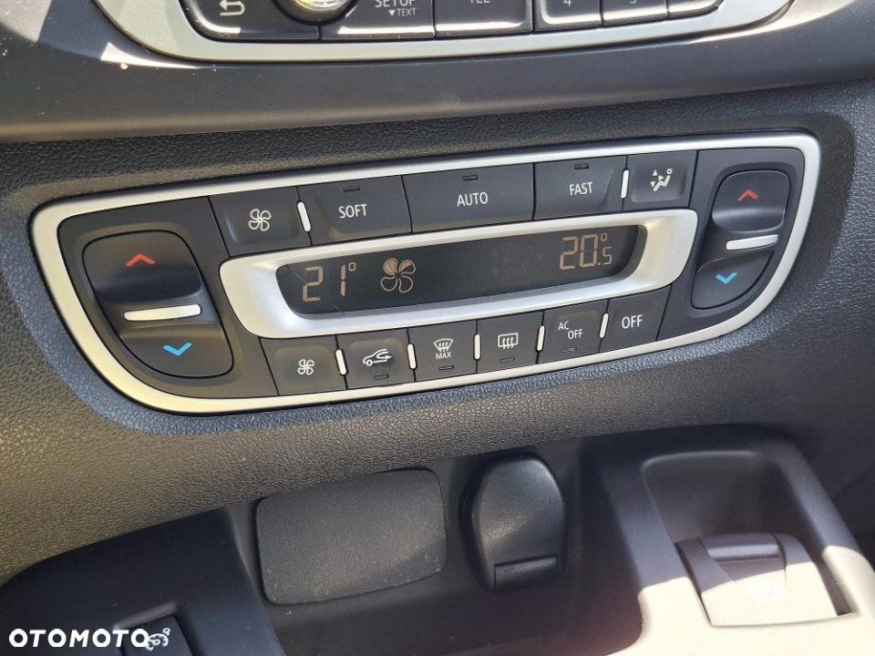Renault Scenic - 29
